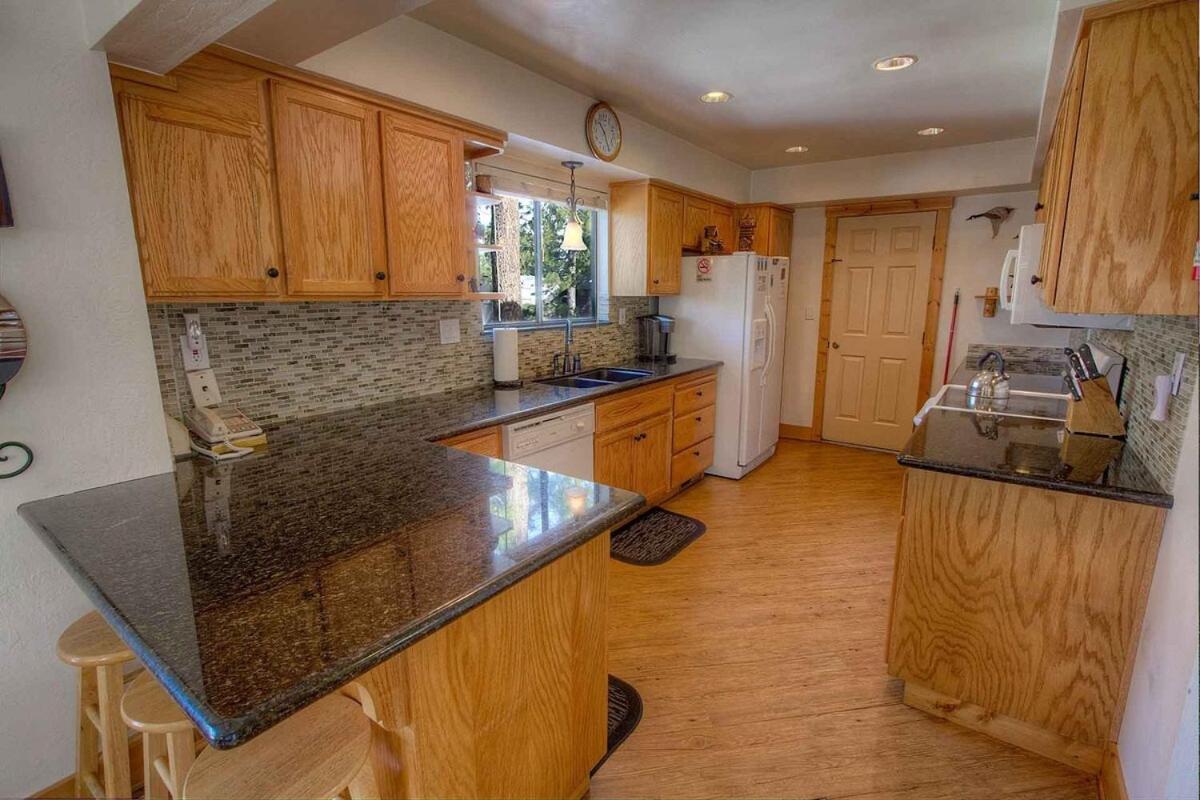 Hch1217 - Pinehill Ponderosa